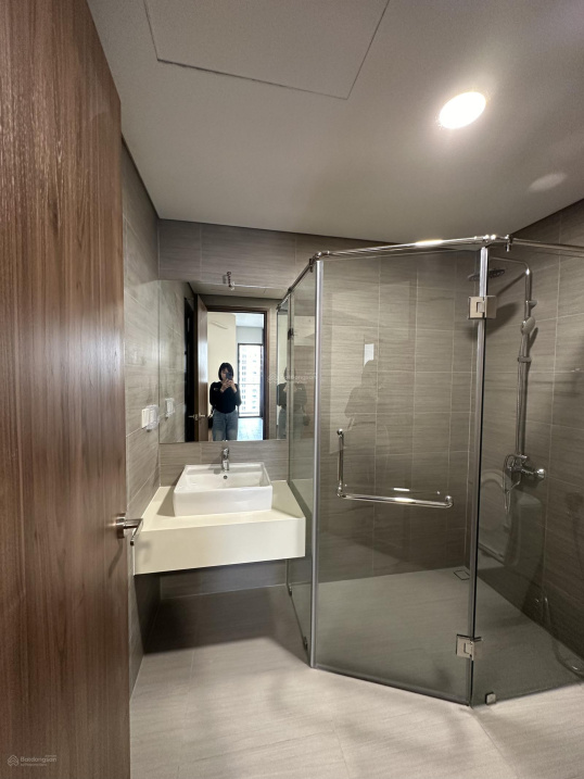 Modern 2-Bedroom Apartment in Akari City