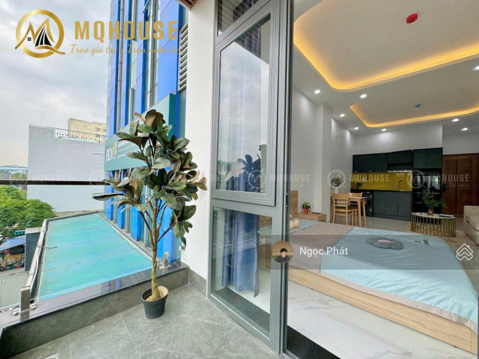 Modern Studio Apartment with Balcony Near Stadium