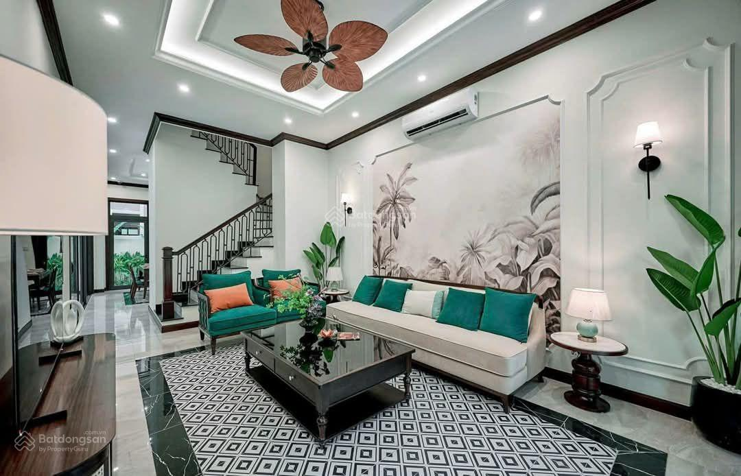 Modern 5-Floor Townhouse in Vinhomes Ocean Park