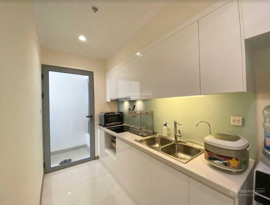 Modern 1-Bedroom Apartment in Vinhomes Nguyen Chi Thanh
