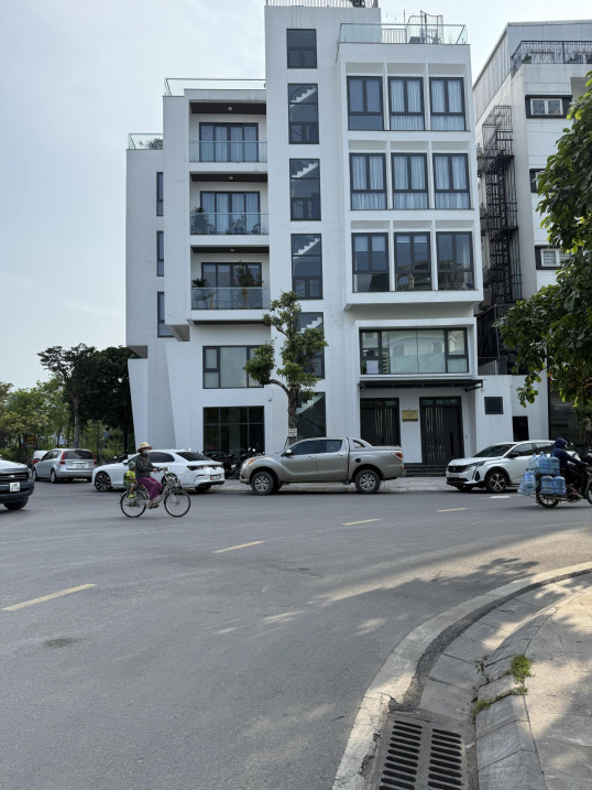 Spacious 5-Story House for Rent near To Huu, Ha Dong