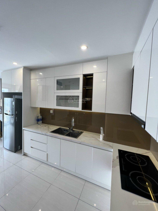Modern Family Apartment in Green Vinhomes District 9