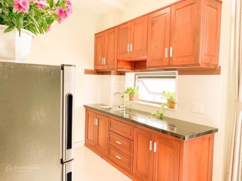 Modern Apartment with Workspace Near Coop Mart