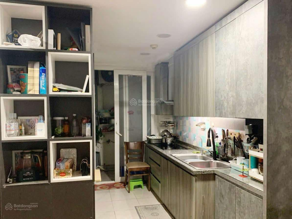 Modern 2BR Apartment with Hanoi View