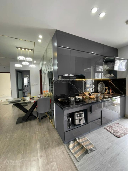 Modern 66m² Apartment with 2 Bedrooms, 2 Bathrooms