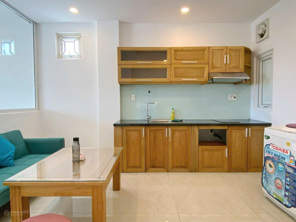 Modern Studio Apartment in Central District 10