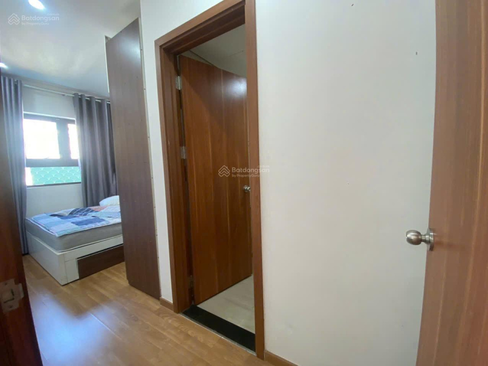 Modern 2-Bed Apartment with Pool in Go Vap