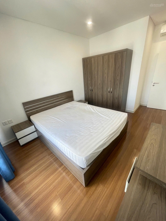 Modern 50m² Apartment with Parking in My Dinh