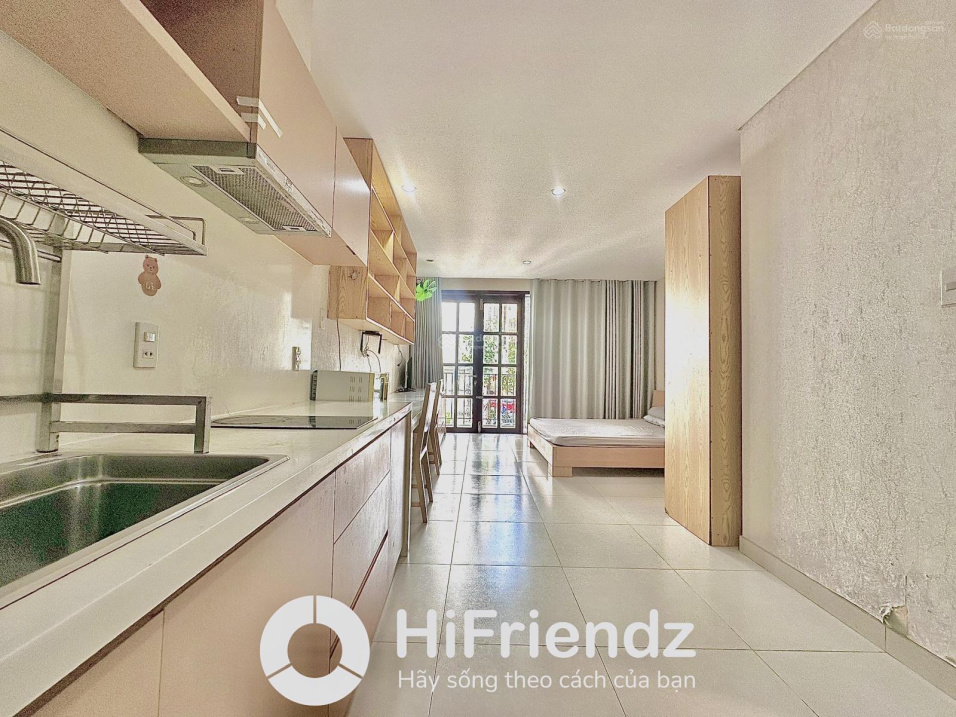 Modern Studio Apartment in District 3
