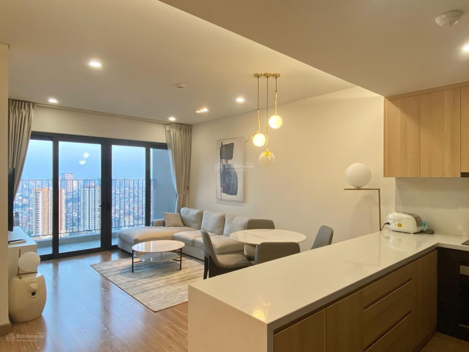 Modern Sky Park Residence with City Views