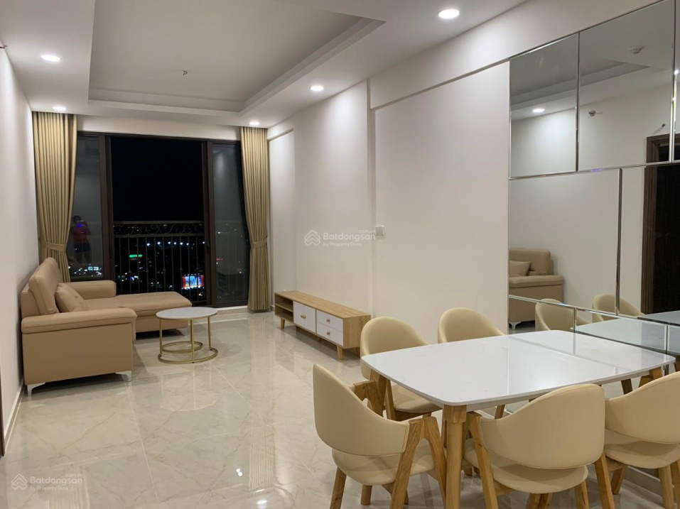 Modern 2-3 Bedroom Apartment on Pham Van Dong