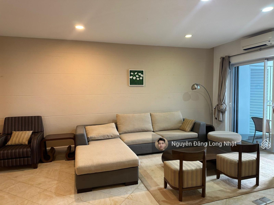 Luxury Golden Westlake Apartment with Pool View