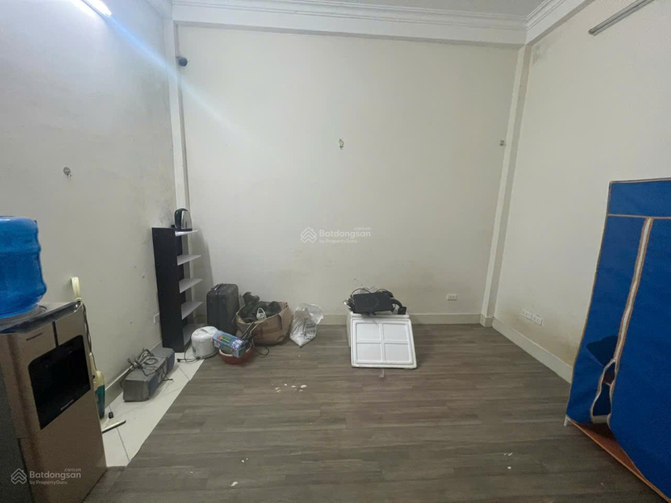 2-Story House with 2 Bedrooms near 337 Dinh Cong Street