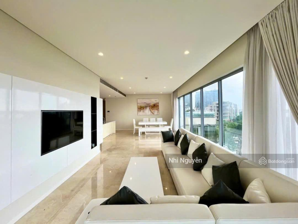 Luxurious 4-Bedroom Diamond Island Apartment with Views