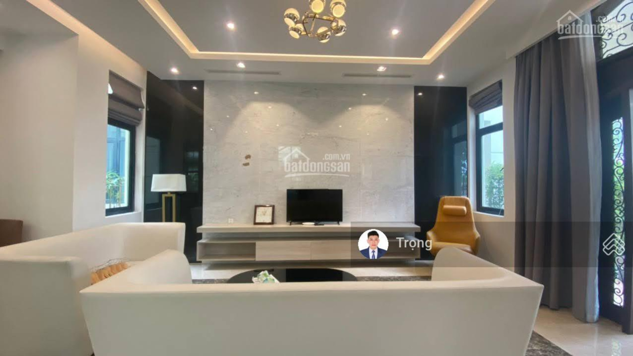 Luxurious Victoria Ba Son Villa with Pool