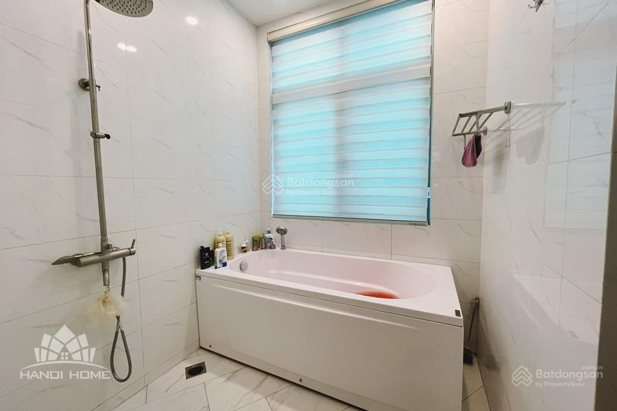 Fully Furnished Townhouse at Nguyệt Quế 12, Vinhomes The Harmony