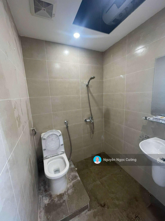 Modern 70m² Apartment with 2 Bedrooms in Hanoi