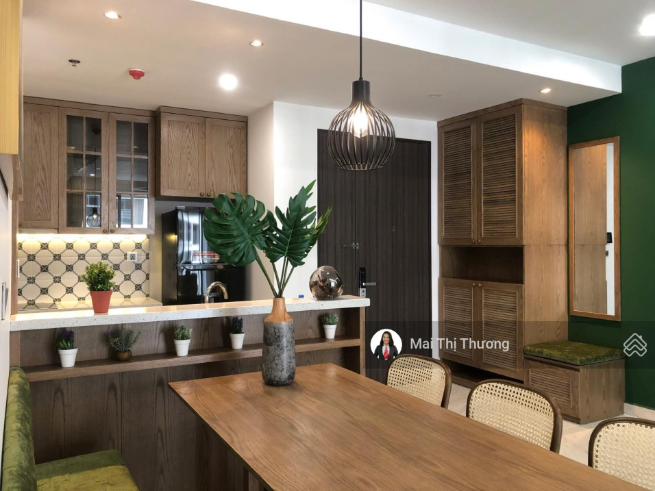 Modern 3-Bedroom Midtown Apartment with Designer Interior