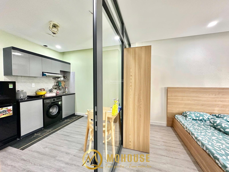 Modern 1-Bedroom Apartment with Stylish Interior