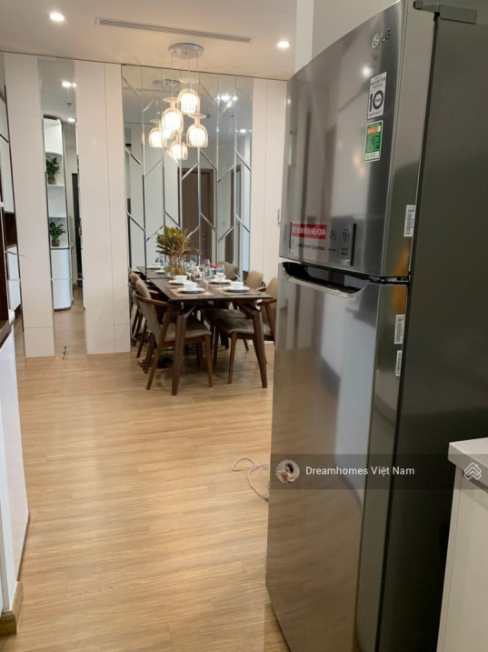 1-Bedroom Fully Furnished Vinhomes Skylake Apartment