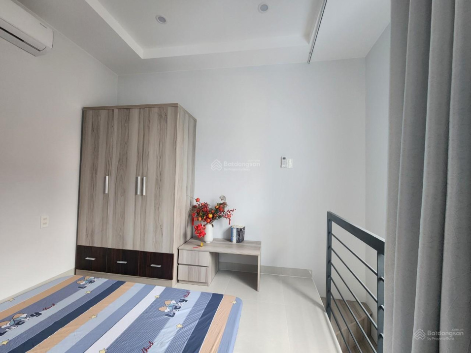 Modern Duplex Apartment with Balcony in District 11