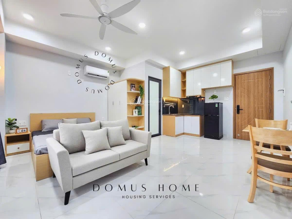 Modern Studio Apartment with Full Amenities