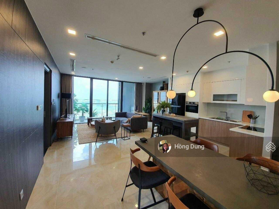 Luxury Vinhomes Golden River Apartment with River View