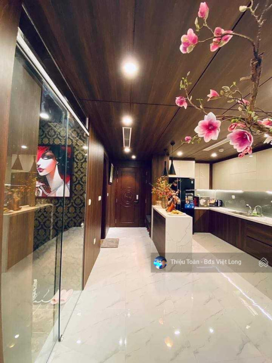 Luxurious 167m² 4-Bed Apartment in Vinhomes