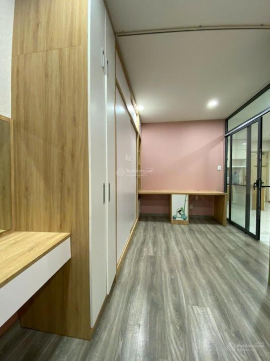 Modern 60m² One-Bedroom Apartment in Riva Park