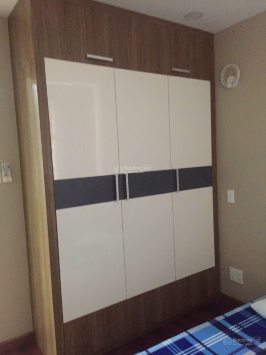 Furnished Studio Apartment with Modern Kitchen