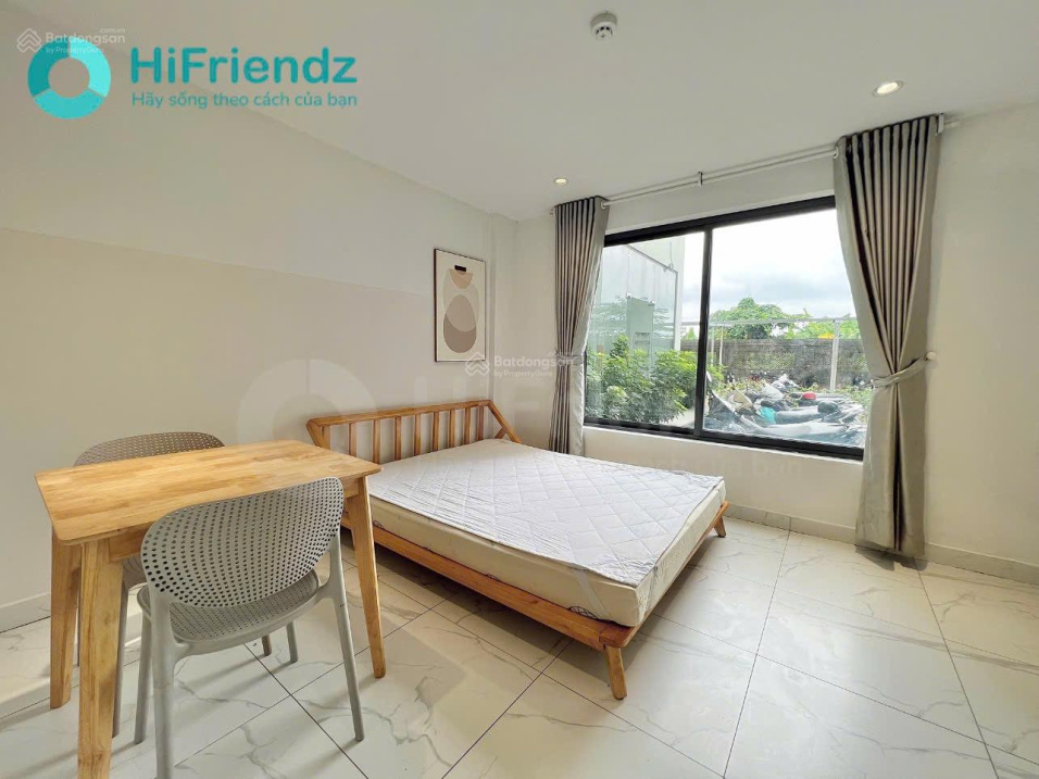 Modern Studio with Large Windows in District 2