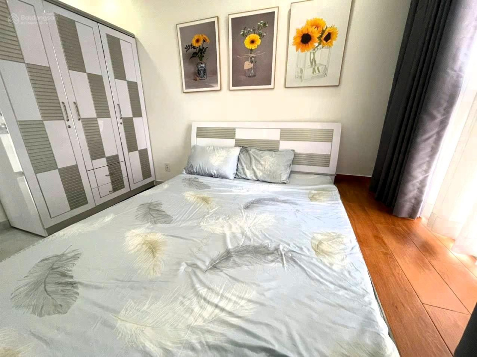Scenic Valley Apartment in Phu My Hung - Modern 2-Bedroom Unit