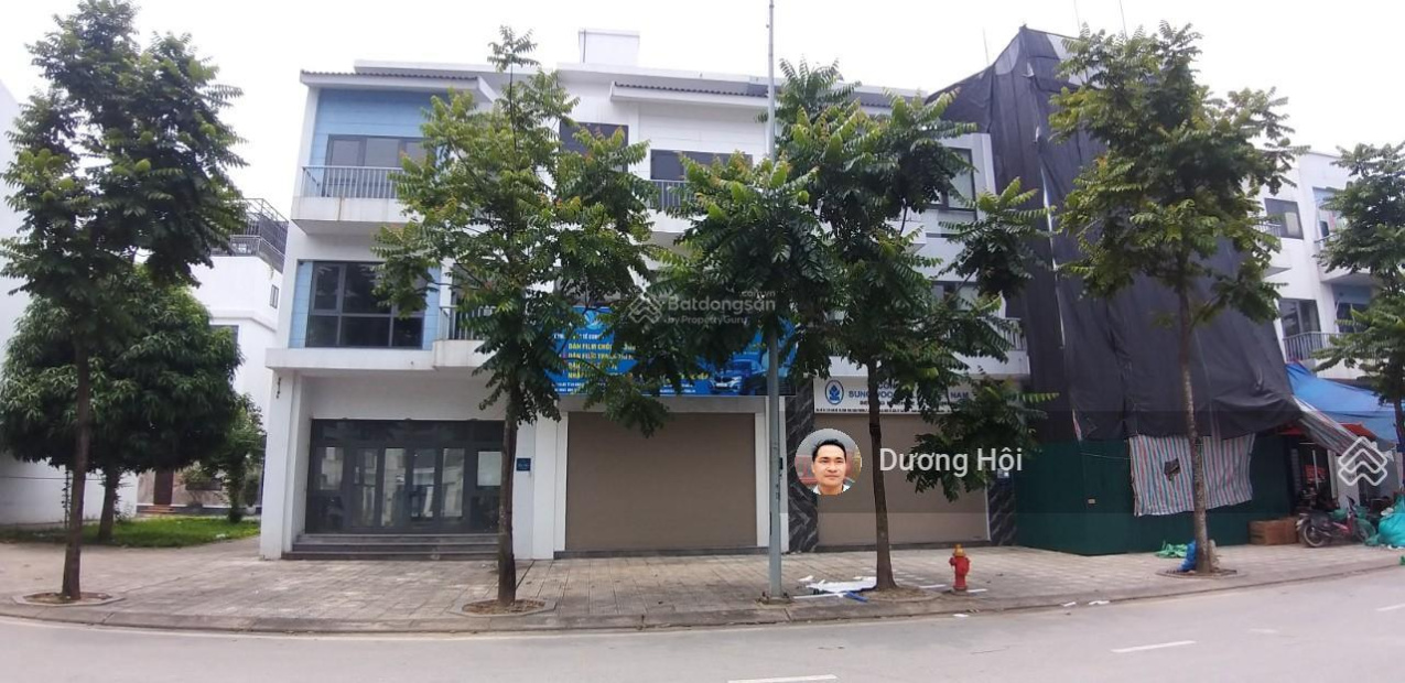 Modern 5-story house for rent in Xuân Phương