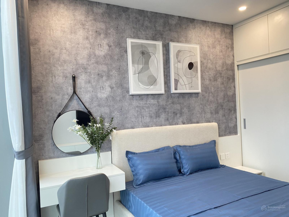 Modern Apartment with Designer Interior