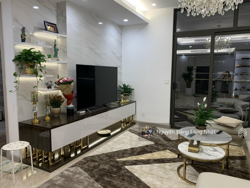 Luxurious 230m² Apartment with Modern Design