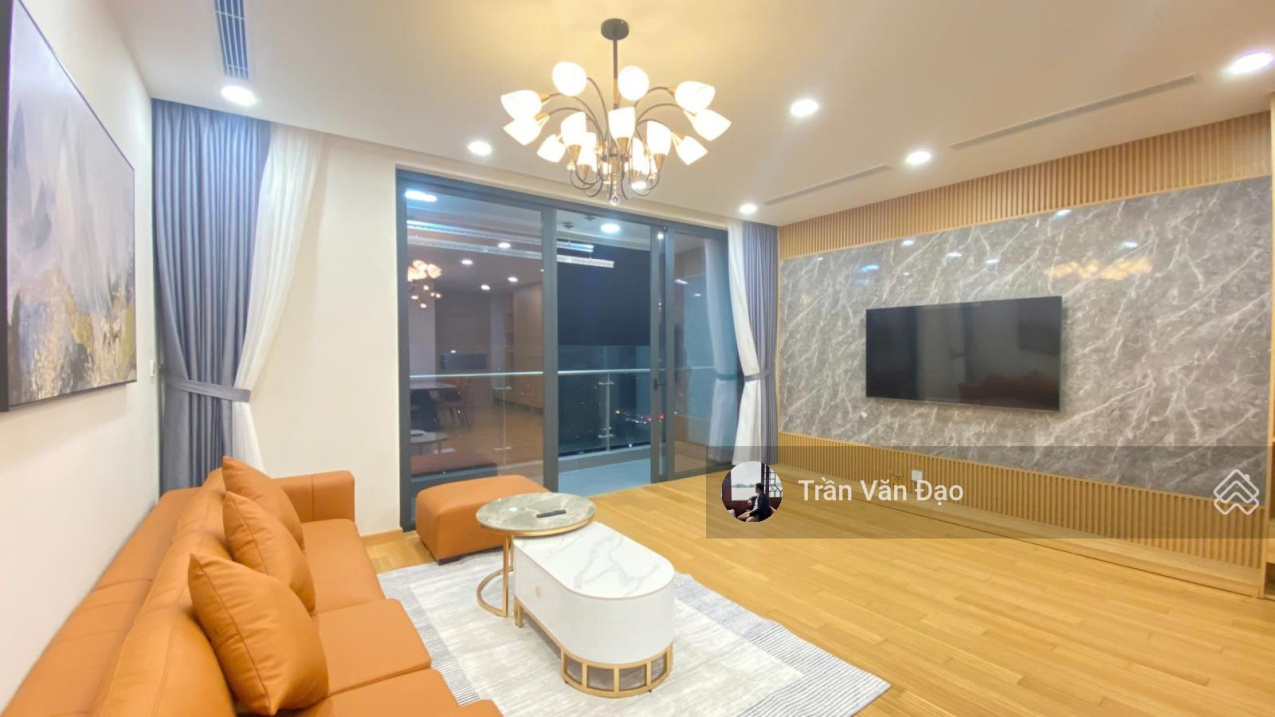 Spacious 3BR Corner Apartment at The Zei