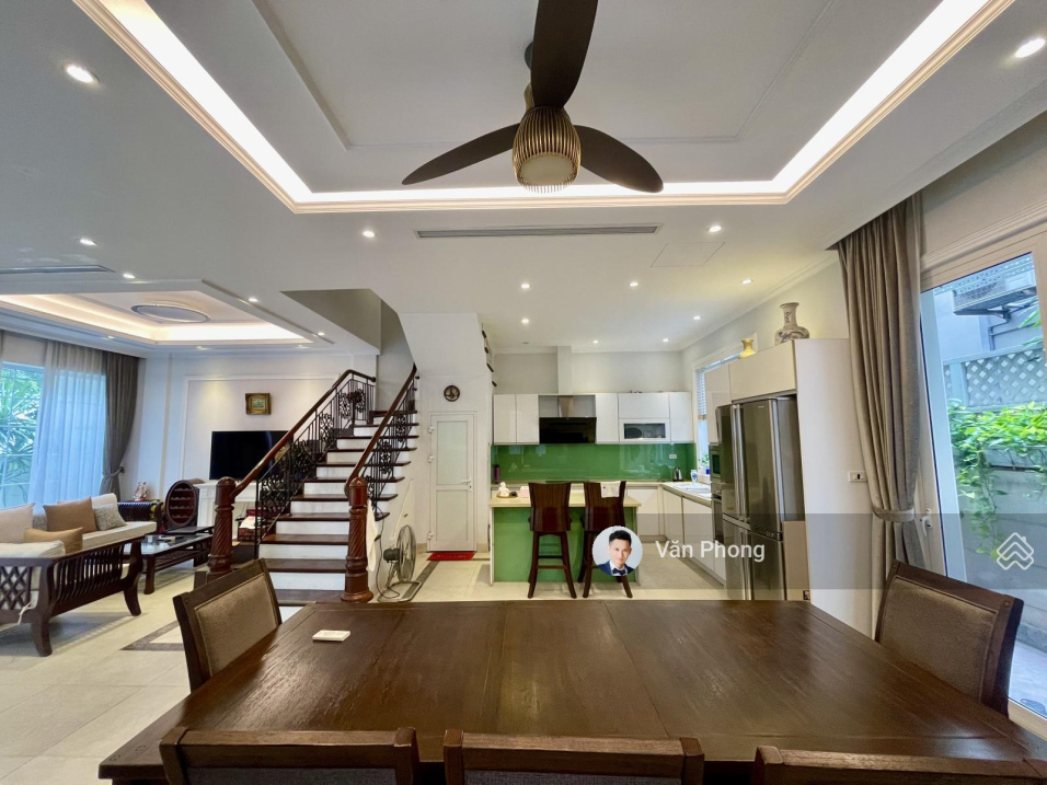 Luxury Villa in Vinhomes Riverside, Hanoi