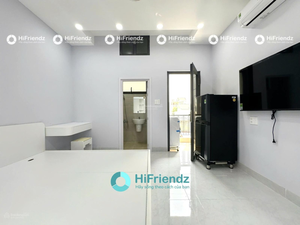Modern White Studio Near Universities and Parks