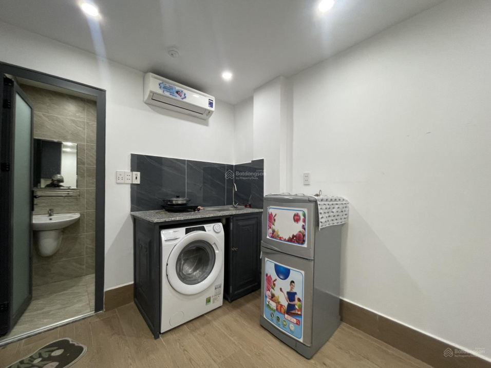 Compact Studio Apartment in Âu Dương Lân, Rạch Ông, District 8