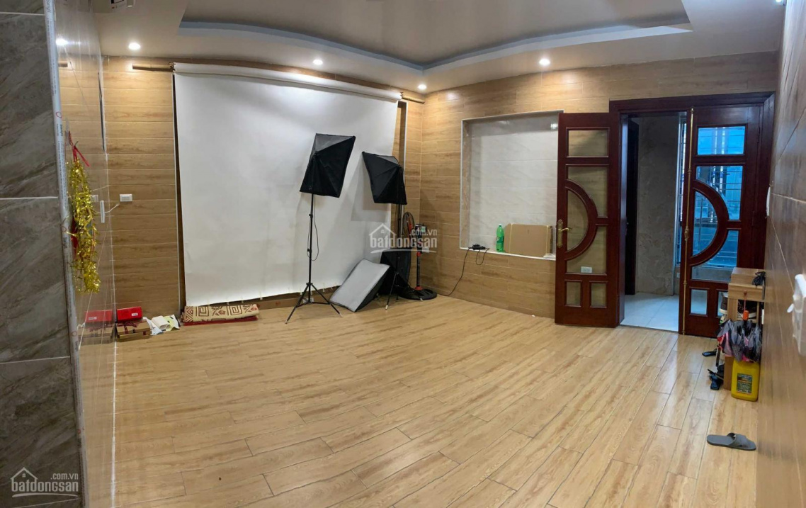 Spacious Apartment Near Nguyen Tuan Street