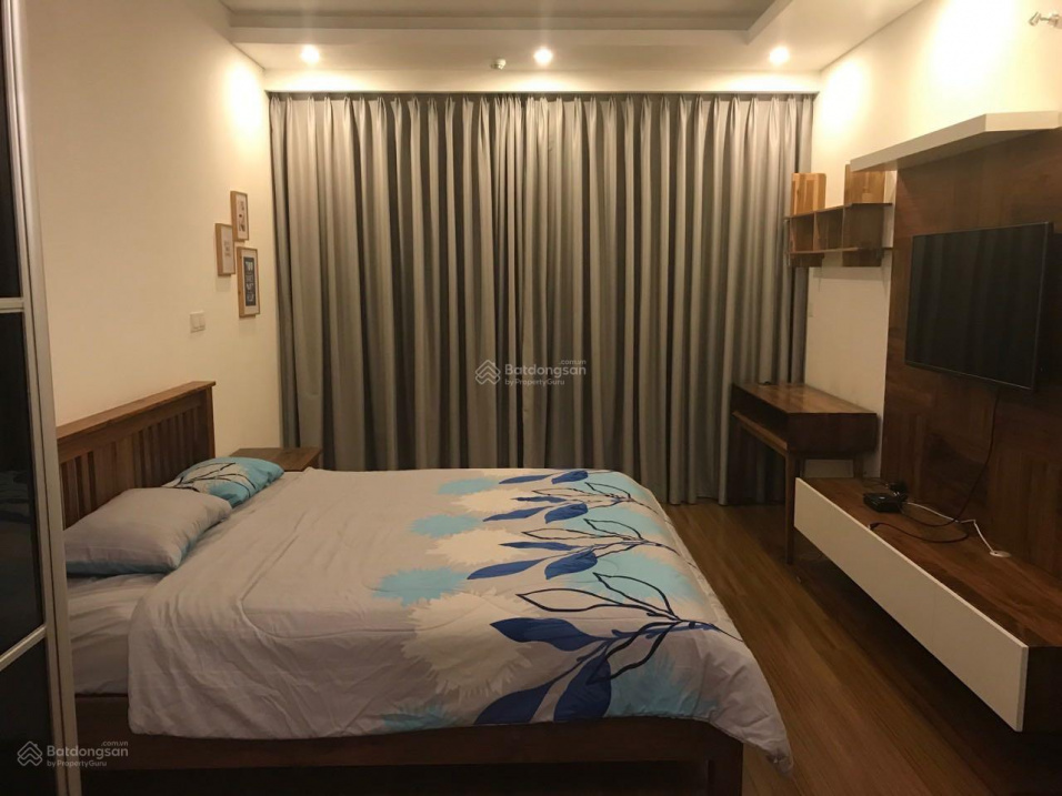 Luxurious Thao Dien Pearl Apartment with Pool View