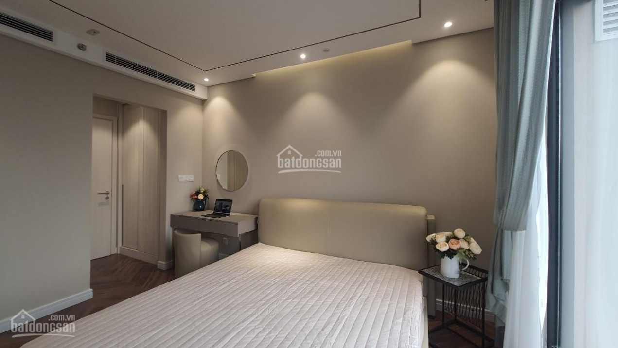 Modern 2BR Apartment with City View