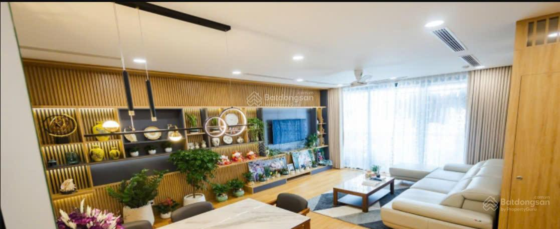 Modern 120m² Apartment with 3 Bedrooms