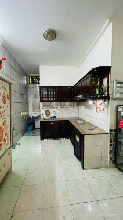 Spacious House in Binh Thanh with Car Access