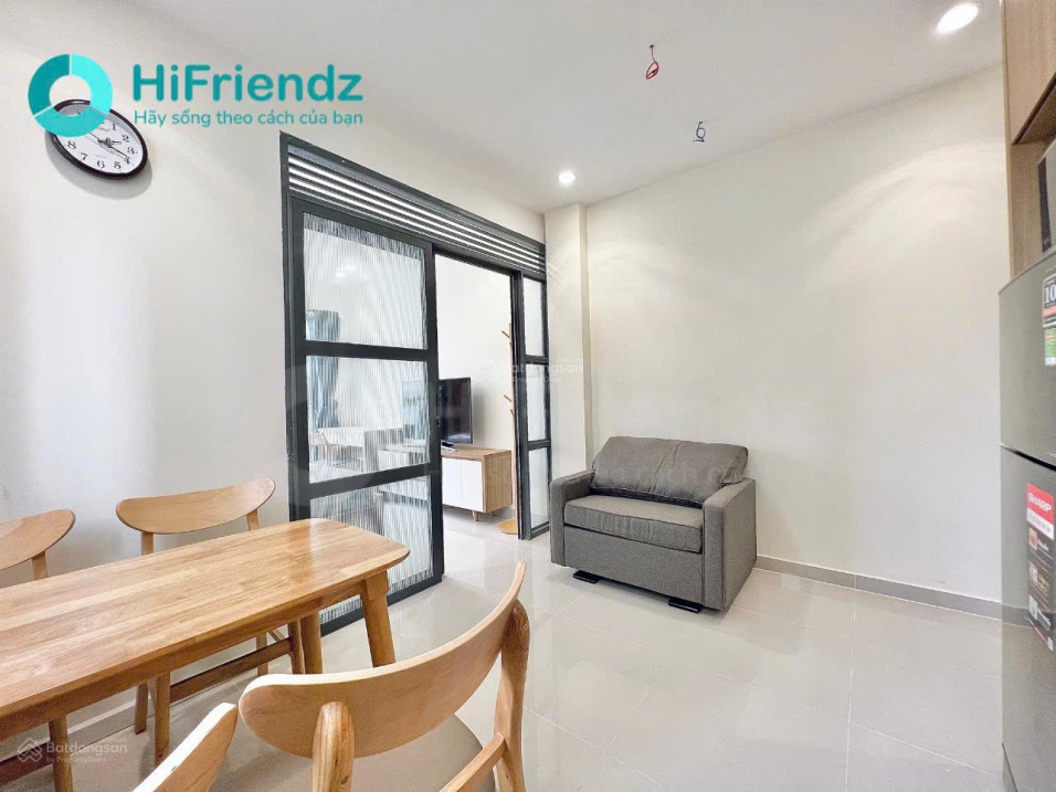 Modern Furnished Studio with Balcony in Thao Dien