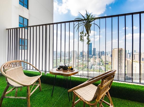 Modern Apartment with City View in Vinhomes