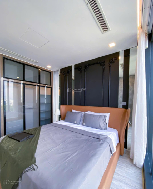 Modern Luxury Apartment with Designer Interior