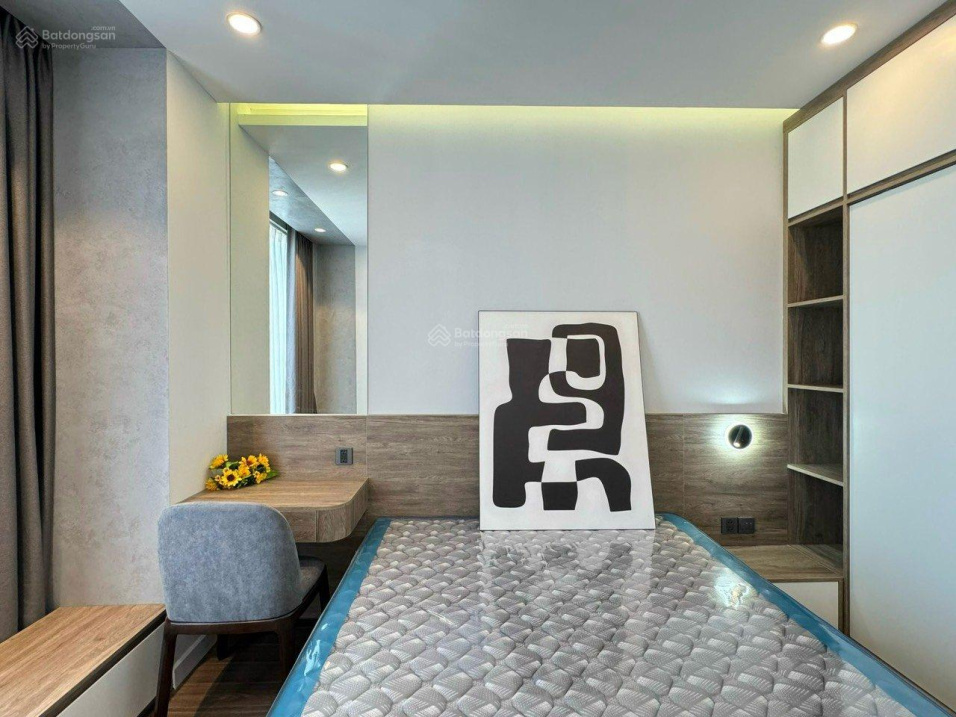 Modern 1-2 Bedroom Millennium Tower Apartments