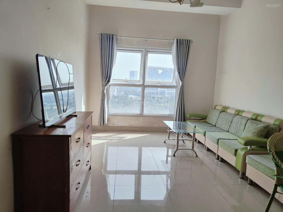 Modern 2-Bed Apartment in Aroma with Full Furniture