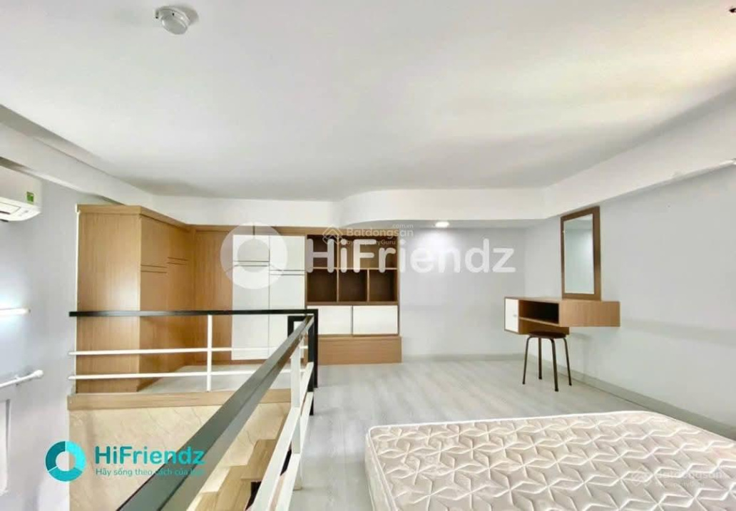 Modern Loft Apartment with Washing Machine